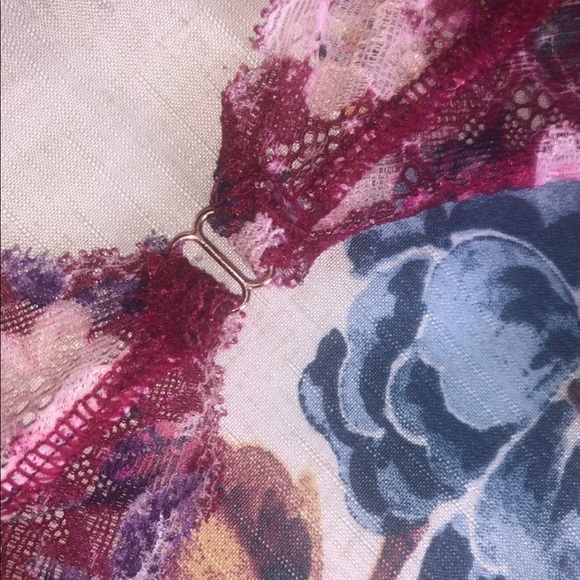 Pink Bra! - Picture 2 of 4